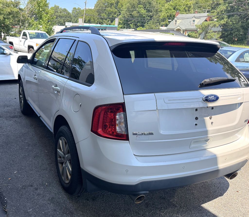 Photo 2 of this FORD EDGE
