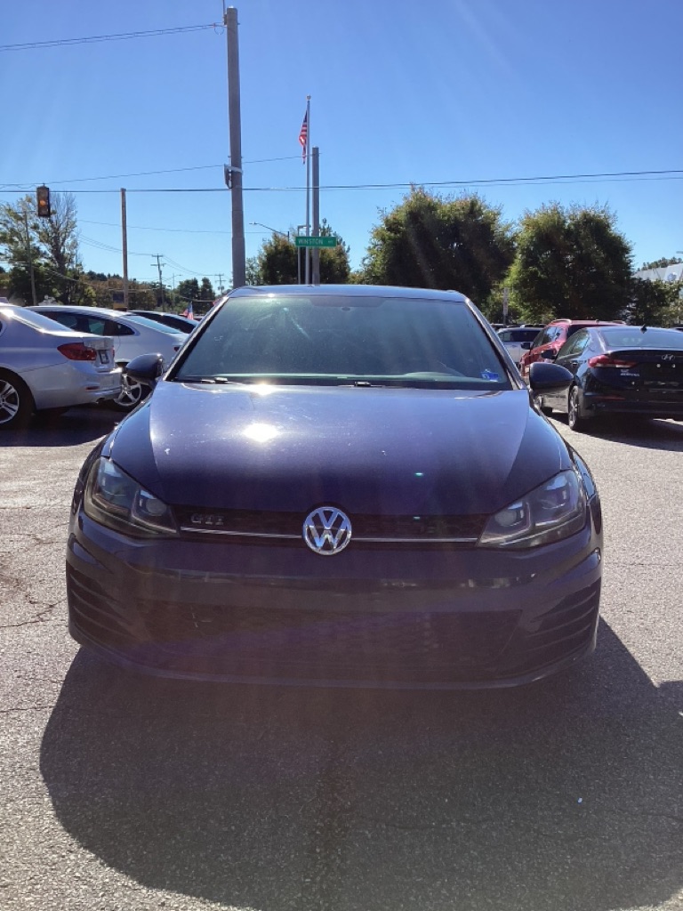 Photo 2 of this VOLKSWAGEN GTI