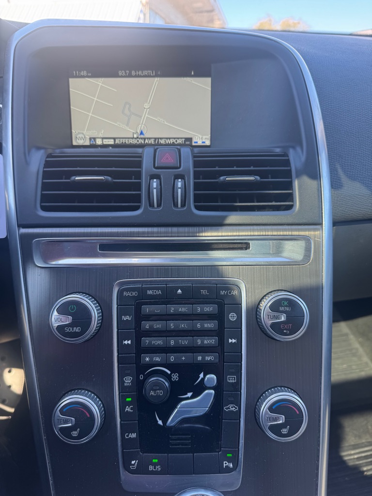 Photo 8 of this VOLVO XC60