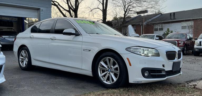 Photo 9 of this BMW 5 SERIES