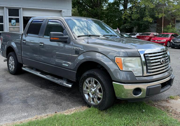 Photo 2 of this FORD F-150