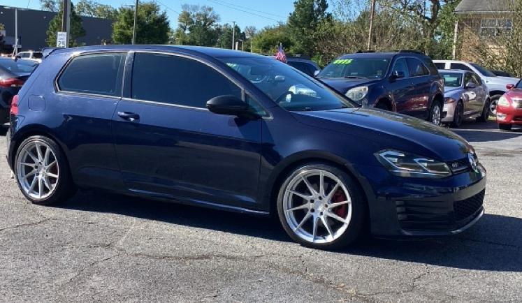 Photo 3 of this VOLKSWAGEN GTI