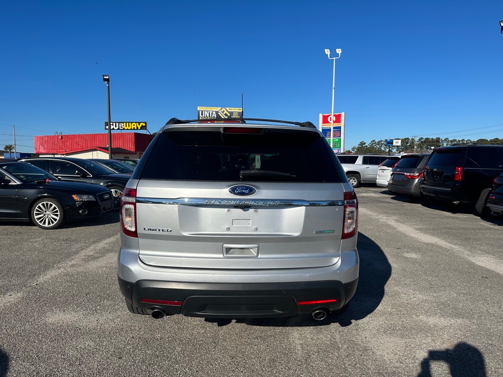 Photo 6 of this FORD EXPLORER