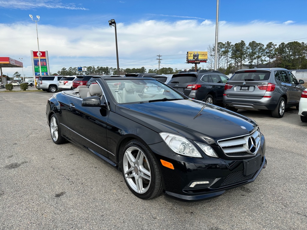 Photo 11 of this MERCEDES-BENZ E-CLASS