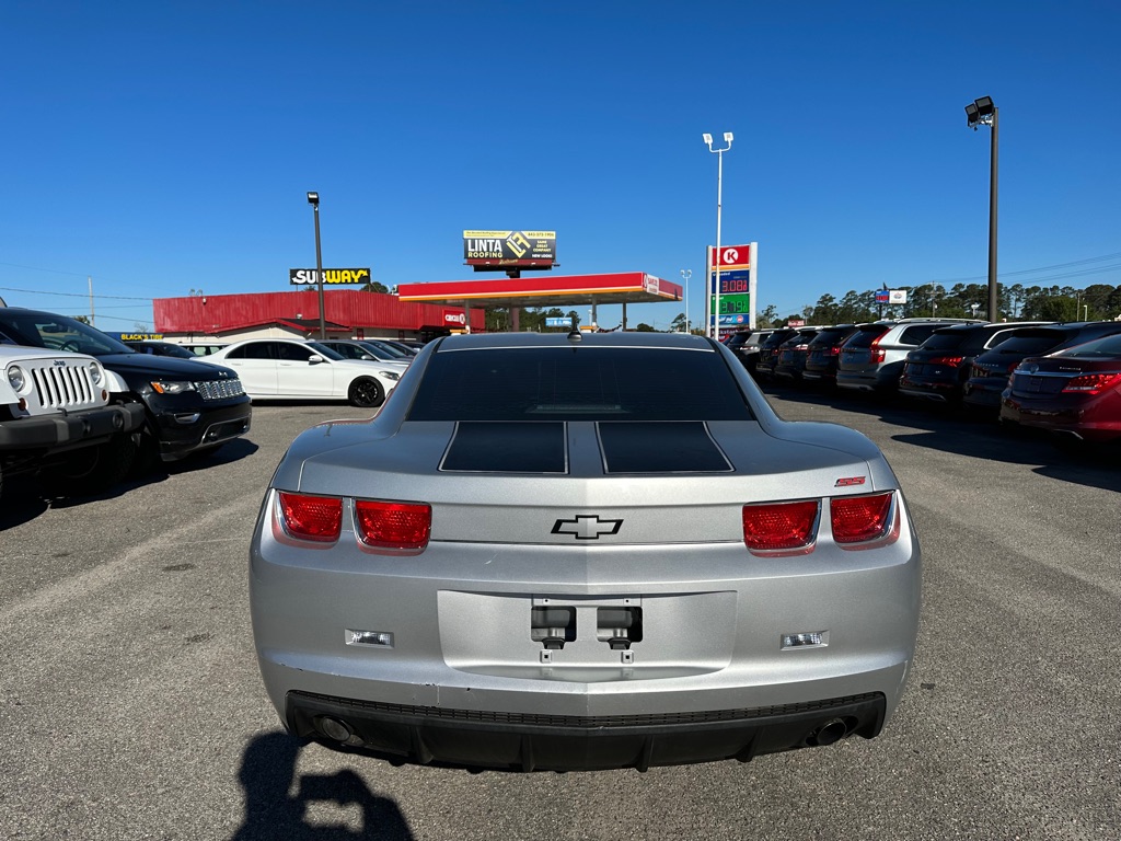 Photo 4 of this CHEVROLET CAMARO