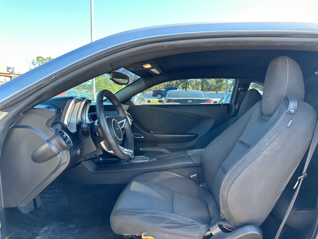 Photo 6 of this CHEVROLET CAMARO