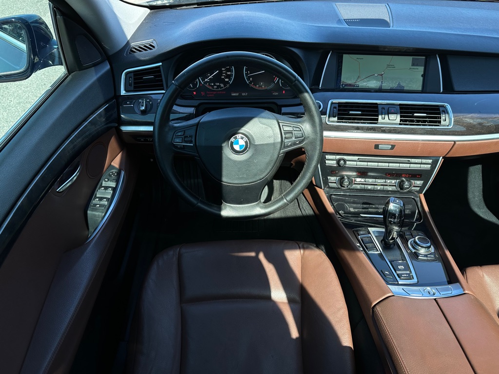Photo 14 of this BMW 535