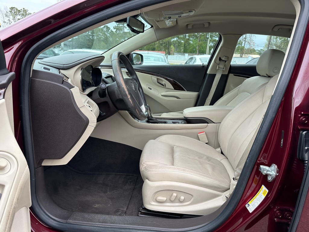 Photo 15 of this BUICK LACROSSE
