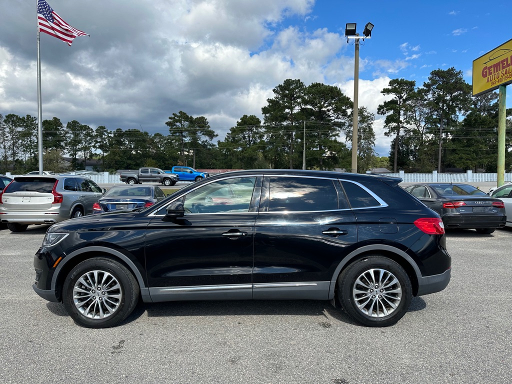 Photo 3 of this LINCOLN MKX