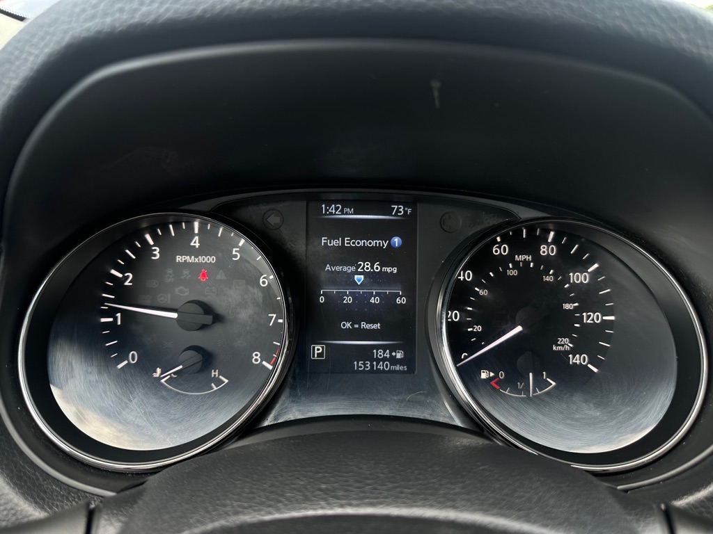 Photo 15 of this NISSAN ROGUE