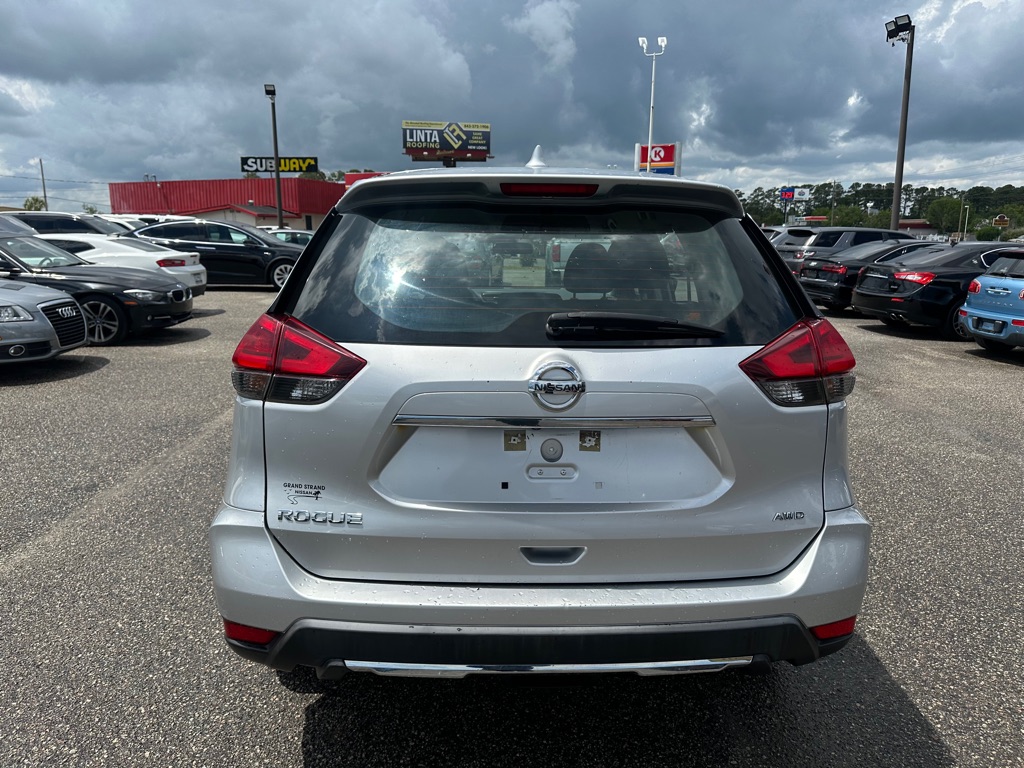 Photo 6 of this NISSAN ROGUE