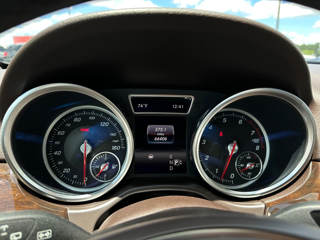 Photo 15 of this MERCEDES-BENZ GLE