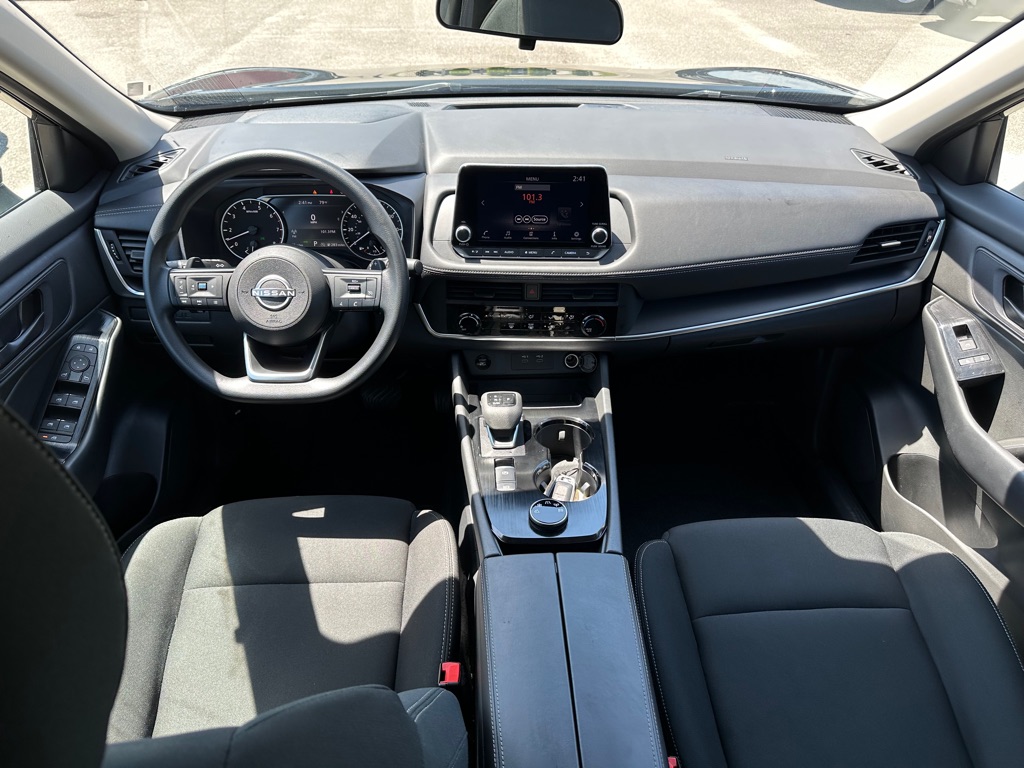 Photo 11 of this NISSAN ROGUE