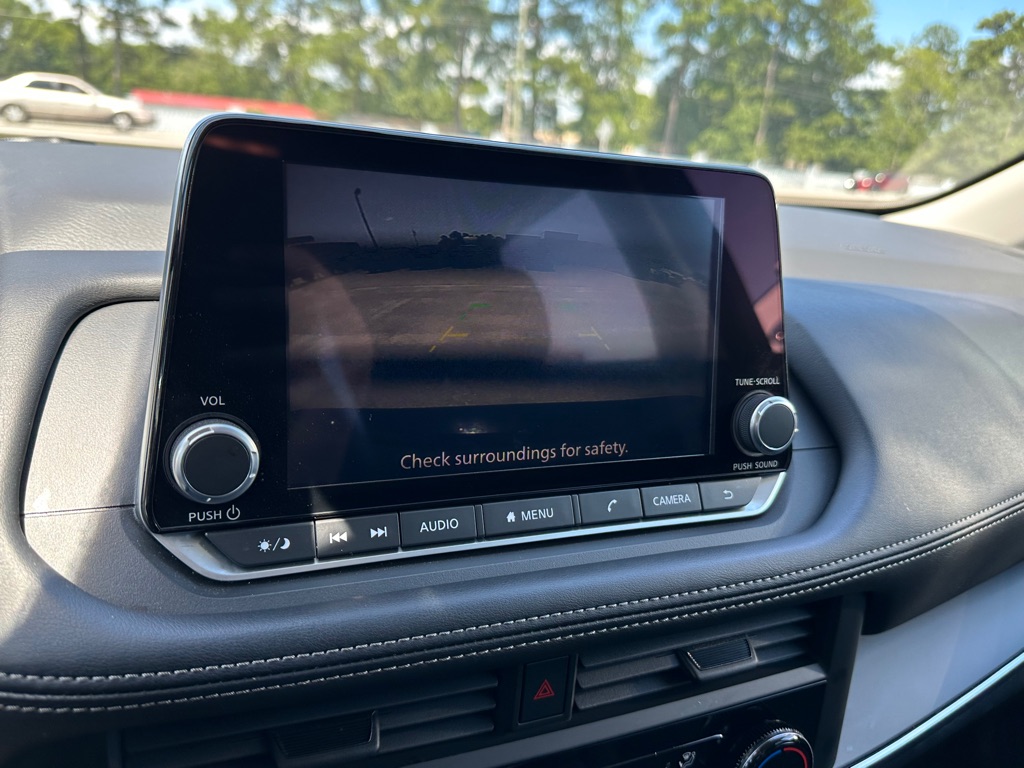 Photo 14 of this NISSAN ROGUE