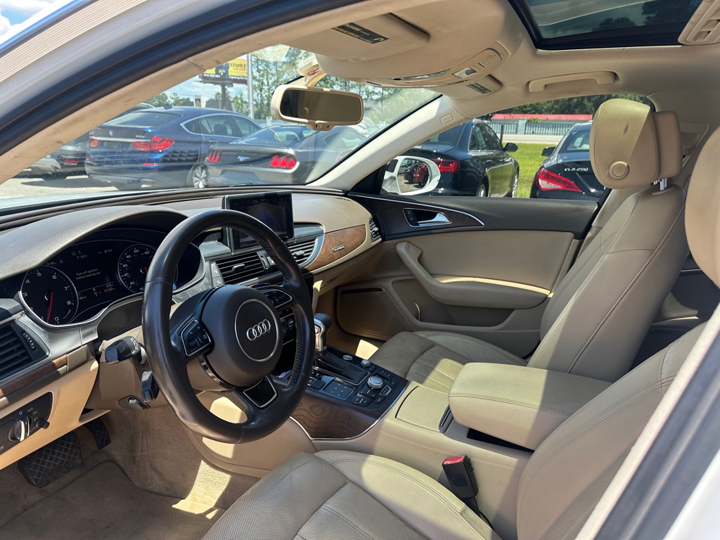 Photo 12 of this AUDI A6