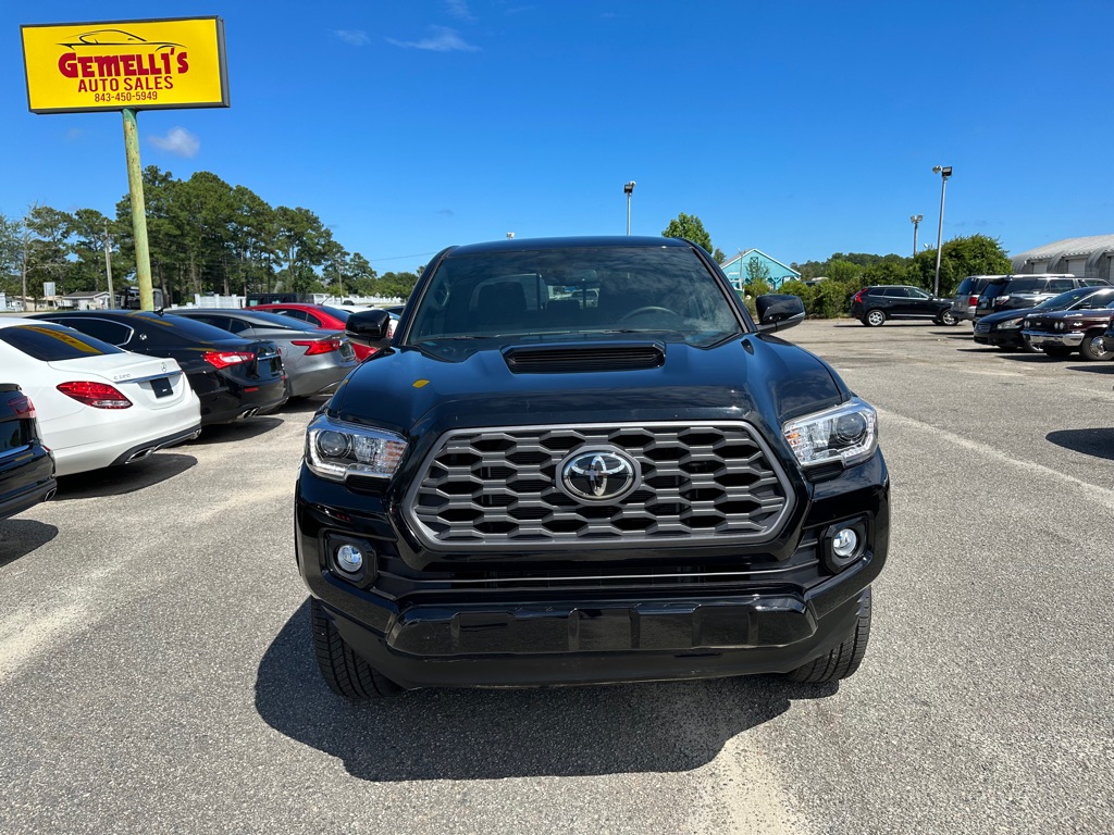 Photo 2 of this TOYOTA TACOMA