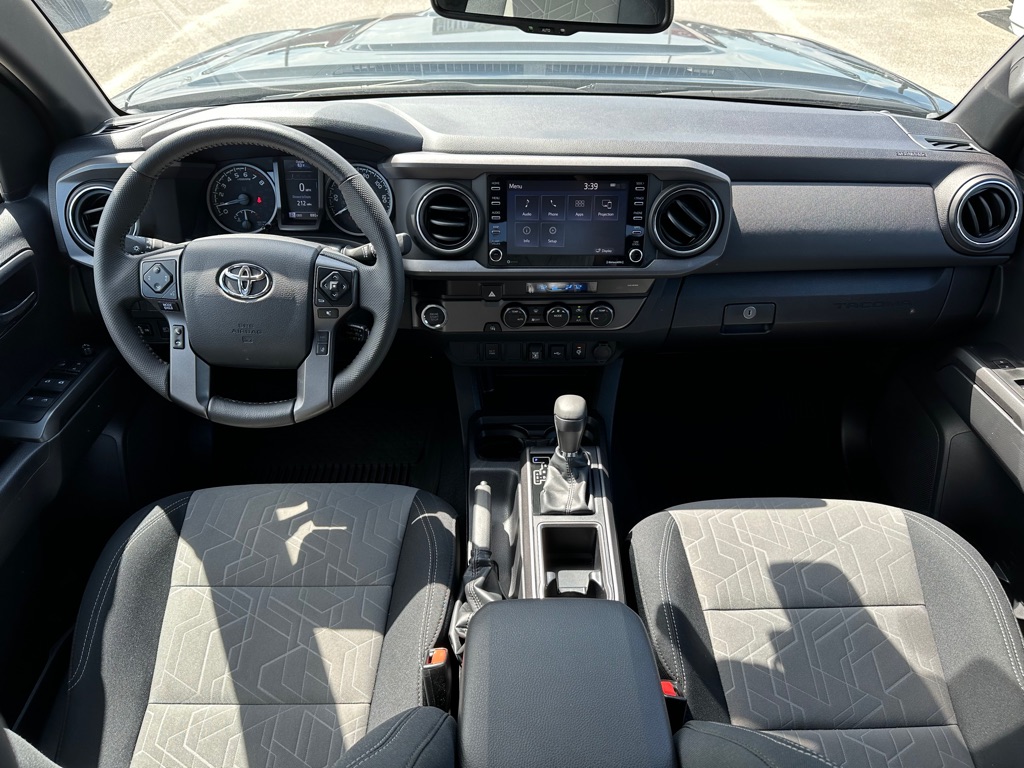 Photo 12 of this TOYOTA TACOMA