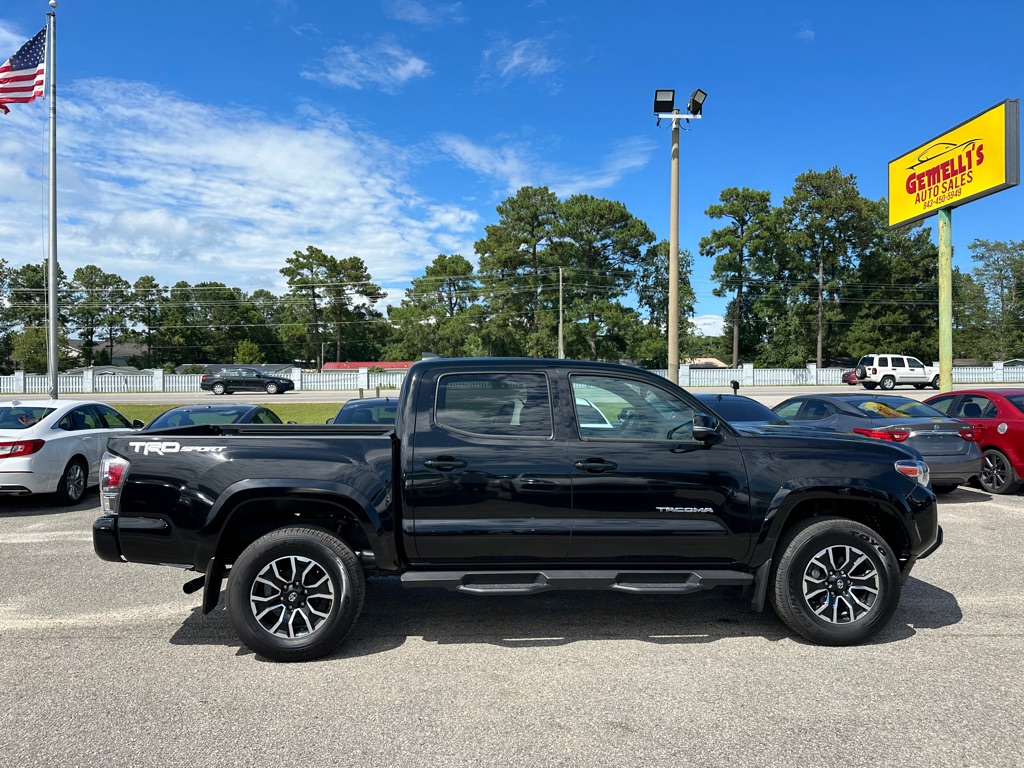 Photo 4 of this TOYOTA TACOMA