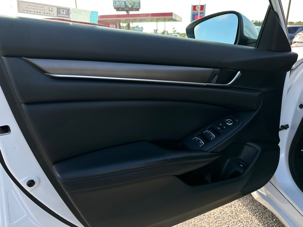 Photo 11 of this HONDA ACCORD