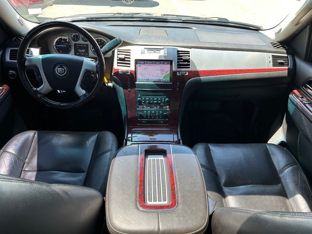 Photo 16 of this CADILLAC ESCALADE