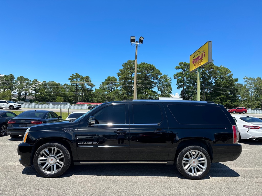 Photo 7 of this CADILLAC ESCALADE