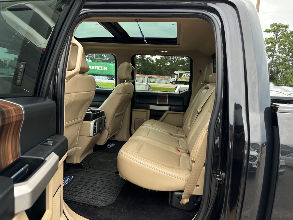 Photo 15 of this FORD F150