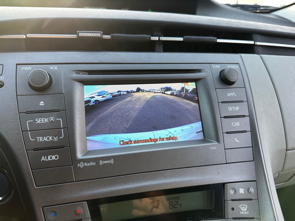 Photo 9 of this TOYOTA PRIUS