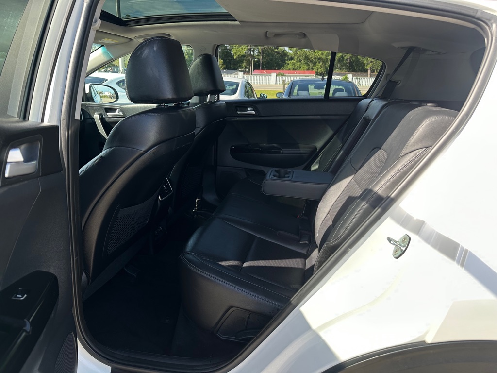 Photo 13 of this KIA SPORTAGE