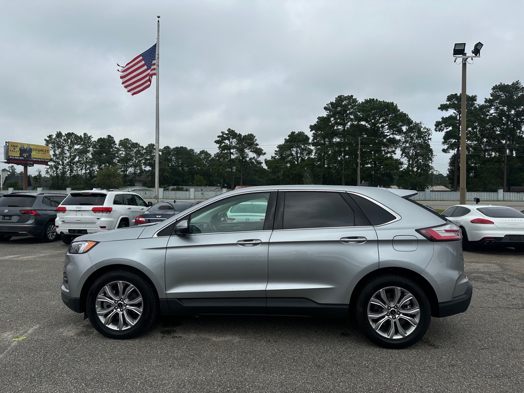 Photo 8 of this FORD EDGE