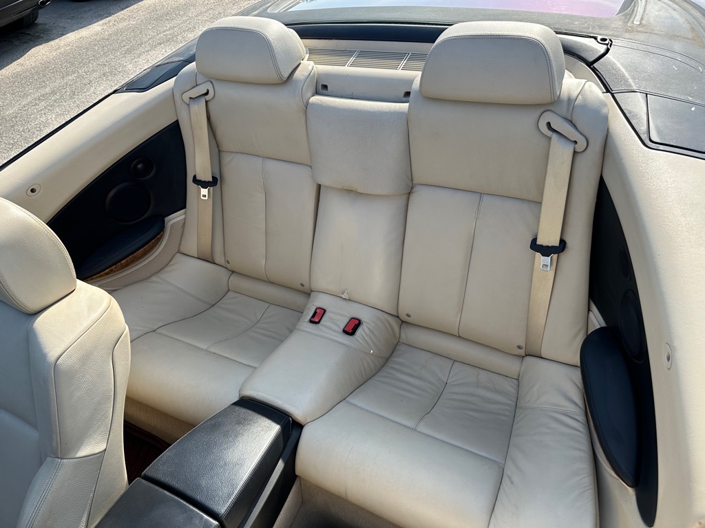 Photo 8 of this BMW 650