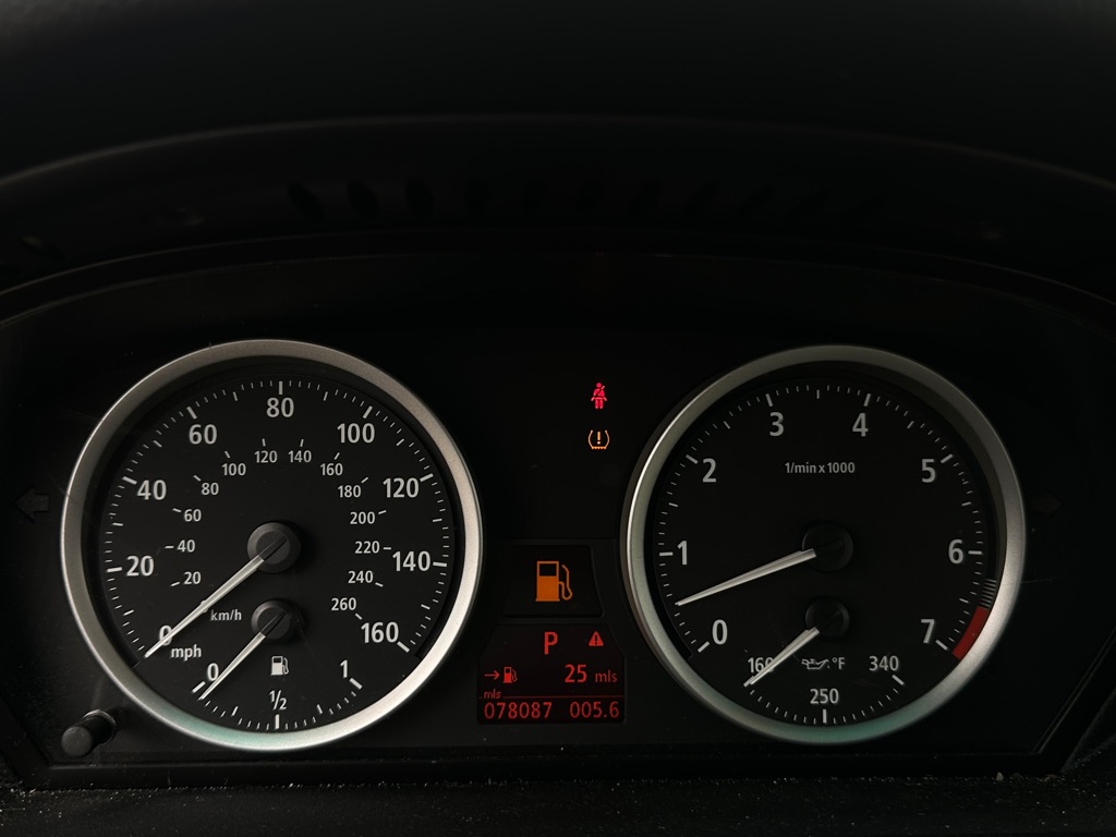 Photo 19 of this BMW 650