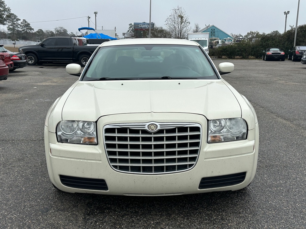 Photo 2 of this CHRYSLER 300
