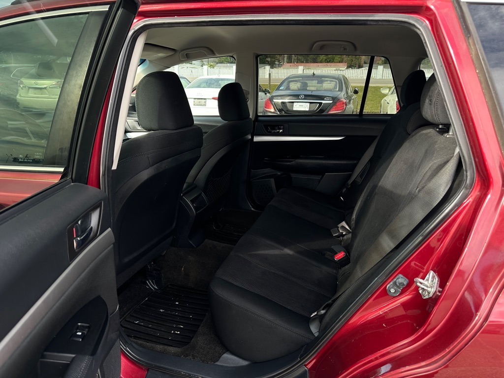Photo 13 of this SUBARU OUTBACK