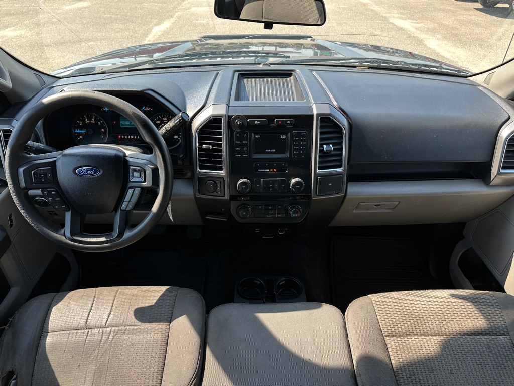 Photo 17 of this FORD F150