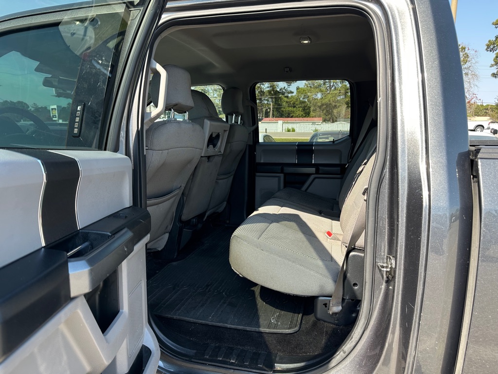 Photo 15 of this FORD F150