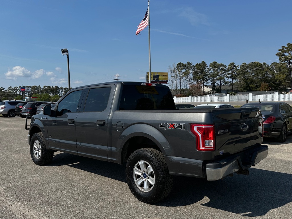 Photo 10 of this FORD F150