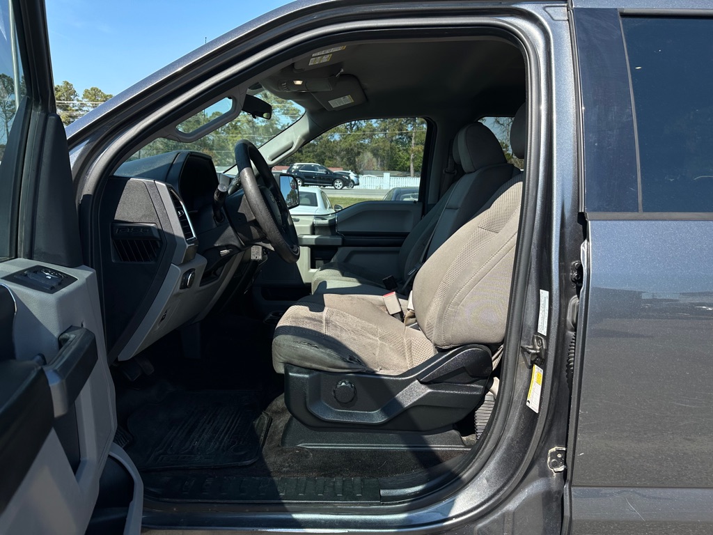 Photo 14 of this FORD F150