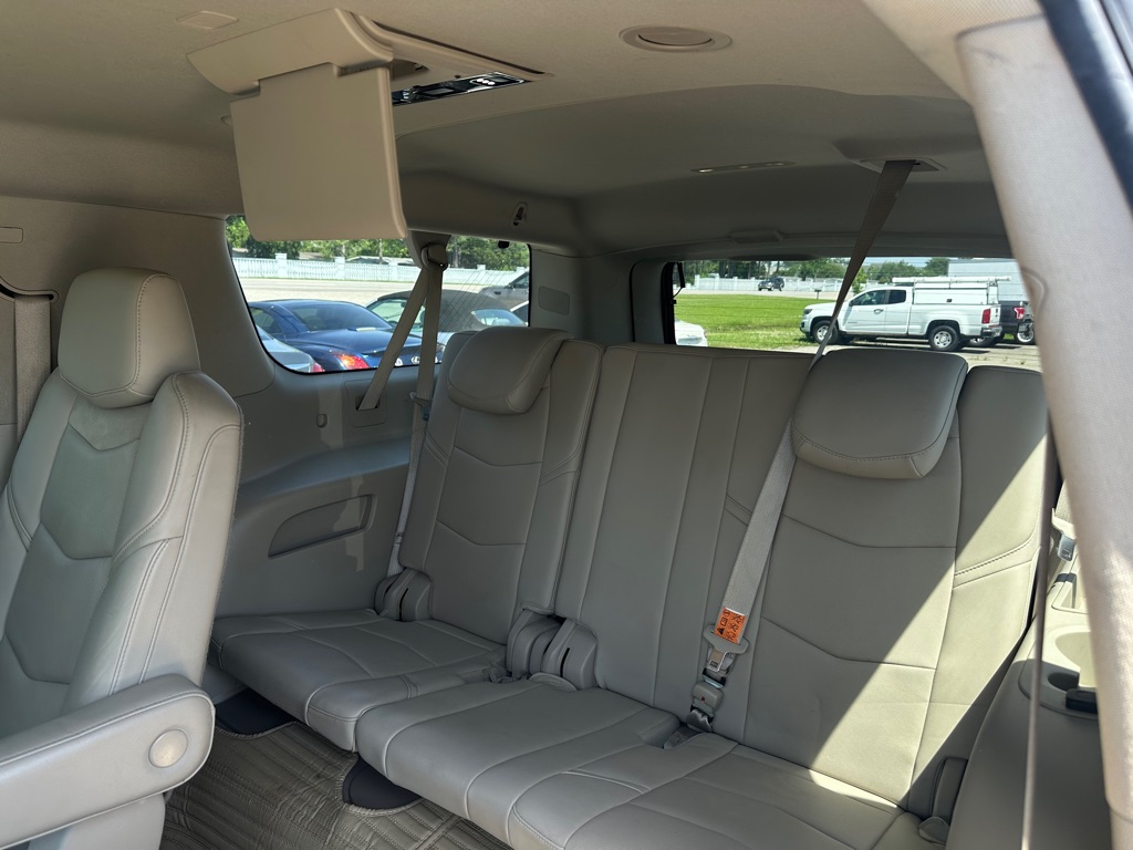 Photo 14 of this CADILLAC ESCALADE
