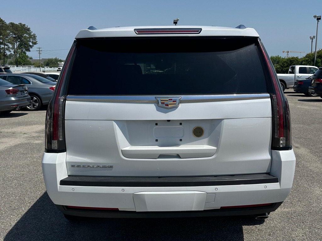 Photo 10 of this CADILLAC ESCALADE