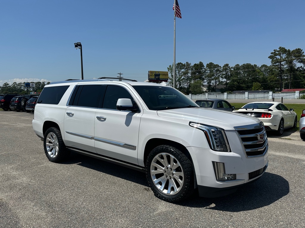 Photo 7 of this CADILLAC ESCALADE