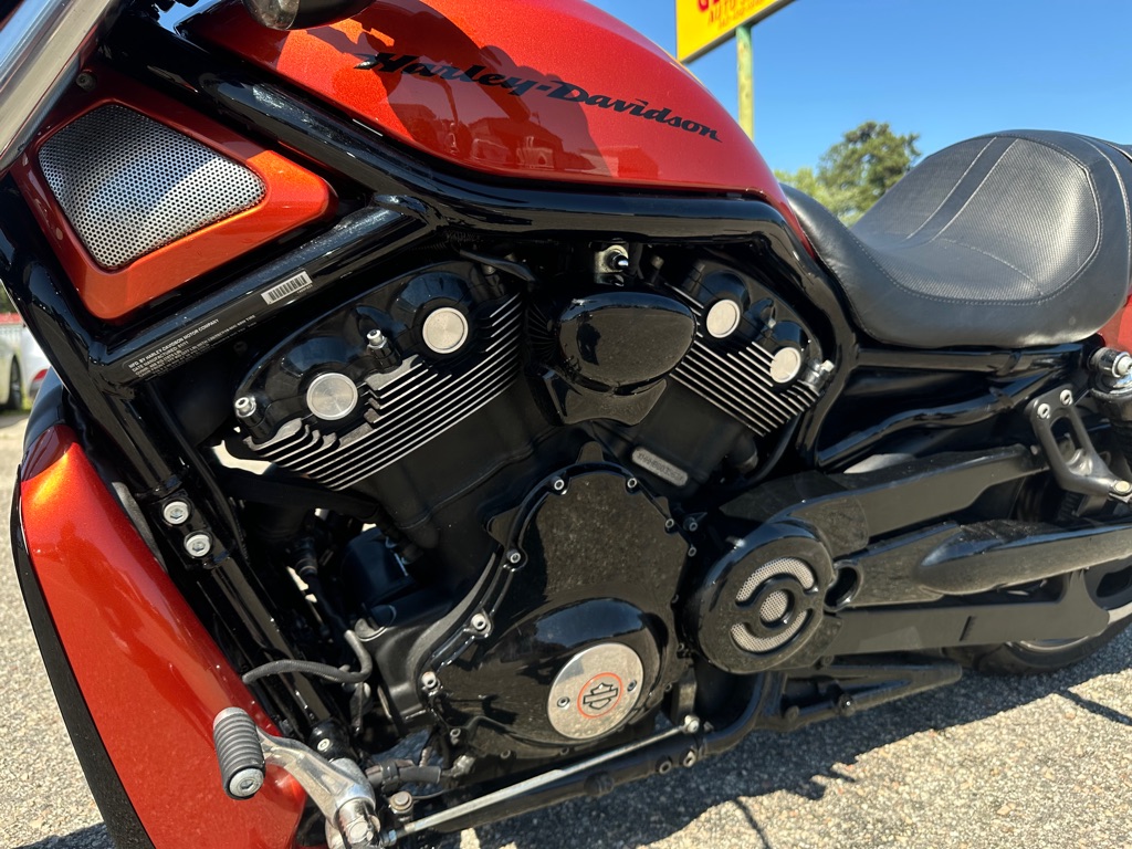 Photo 5 of this HARLEY-DAVIDSON VRSCDX