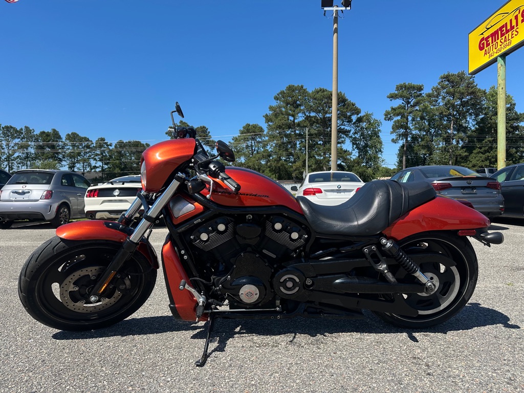 Photo 2 of this HARLEY-DAVIDSON VRSCDX