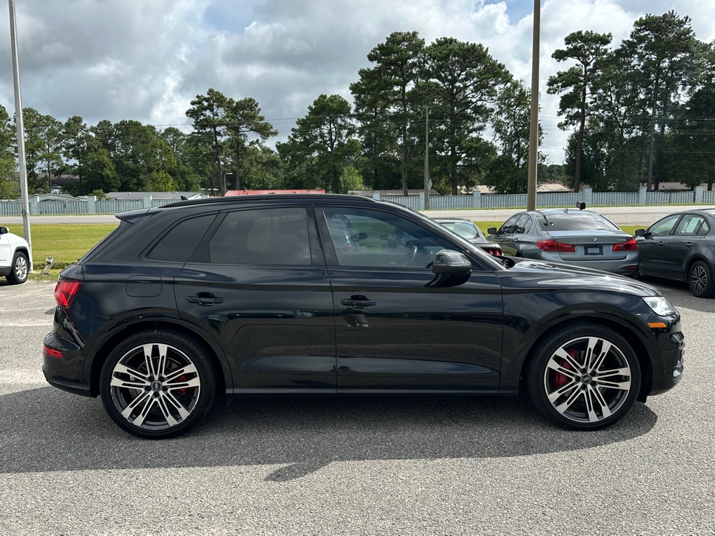 Photo 4 of this AUDI SQ5