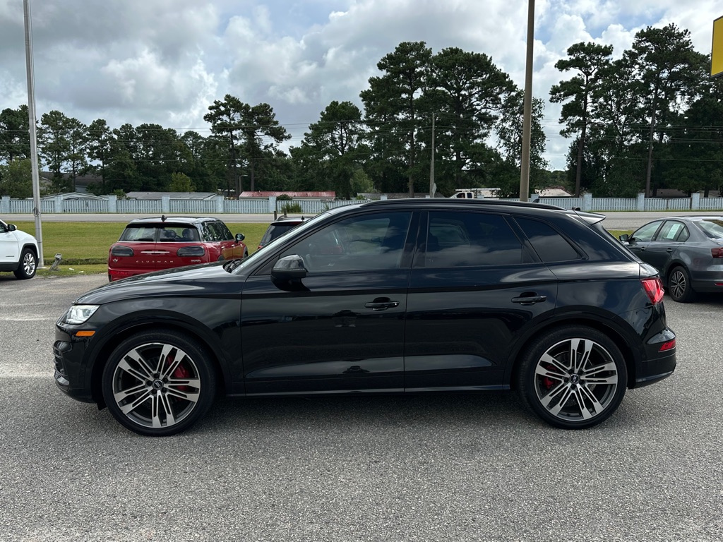 Photo 8 of this AUDI SQ5