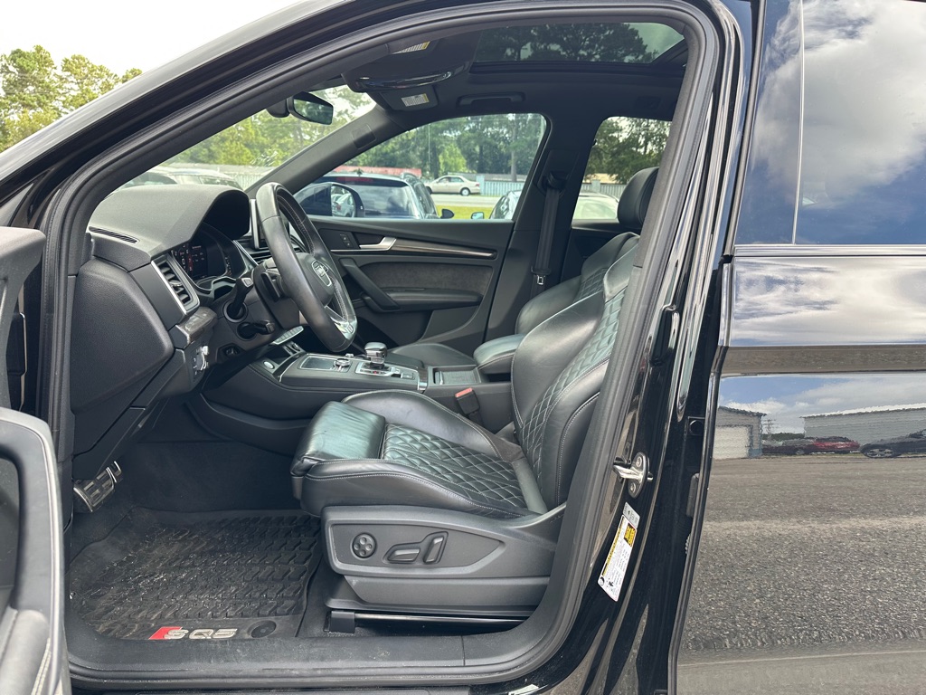 Photo 12 of this AUDI SQ5