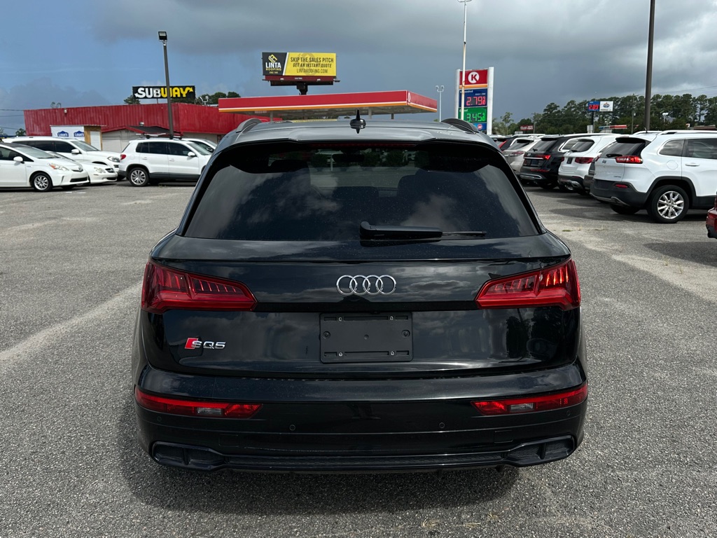 Photo 6 of this AUDI SQ5