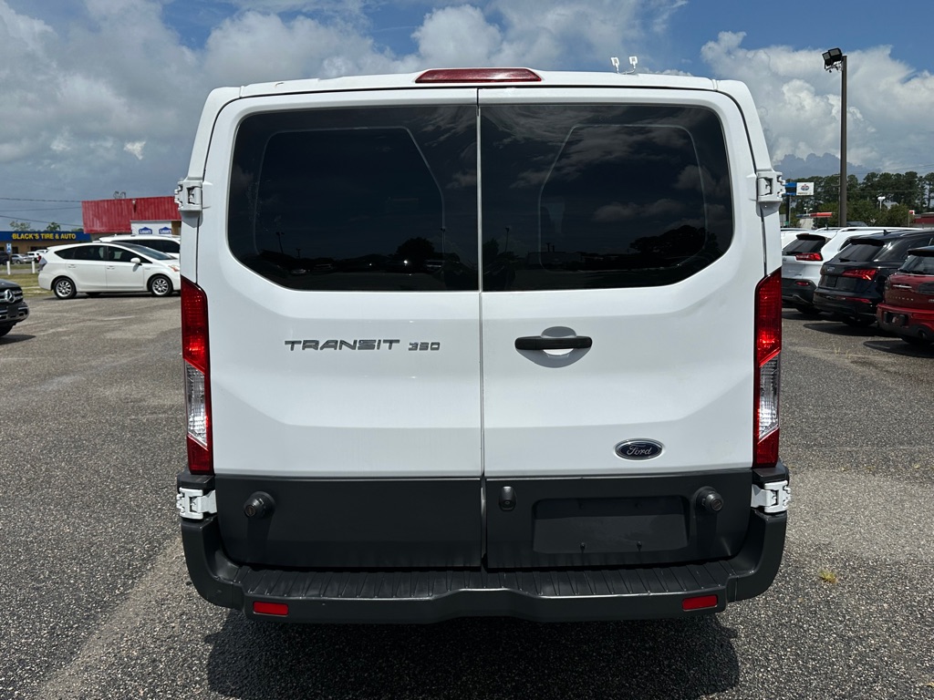 Photo 6 of this FORD TRANSIT