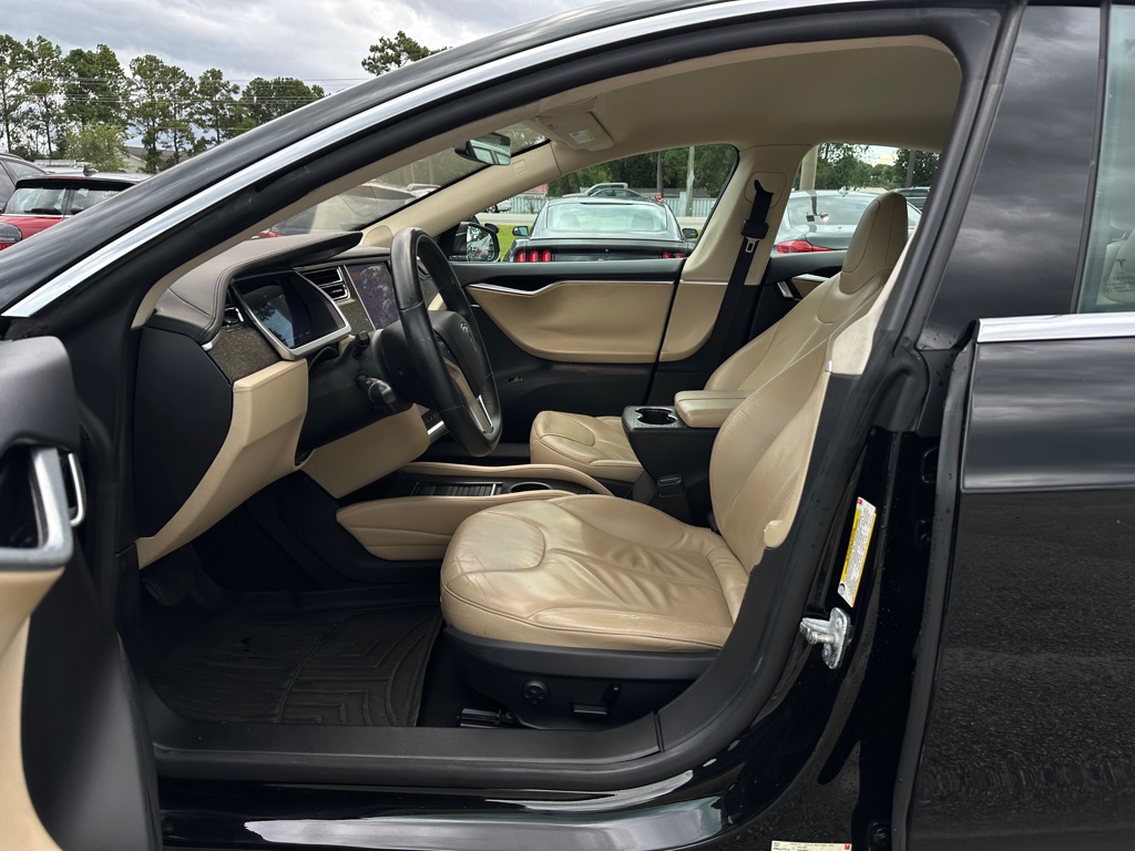 Photo 11 of this TESLA MODEL S