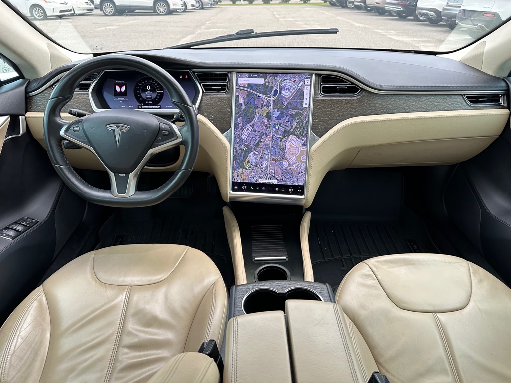 Photo 14 of this TESLA MODEL S