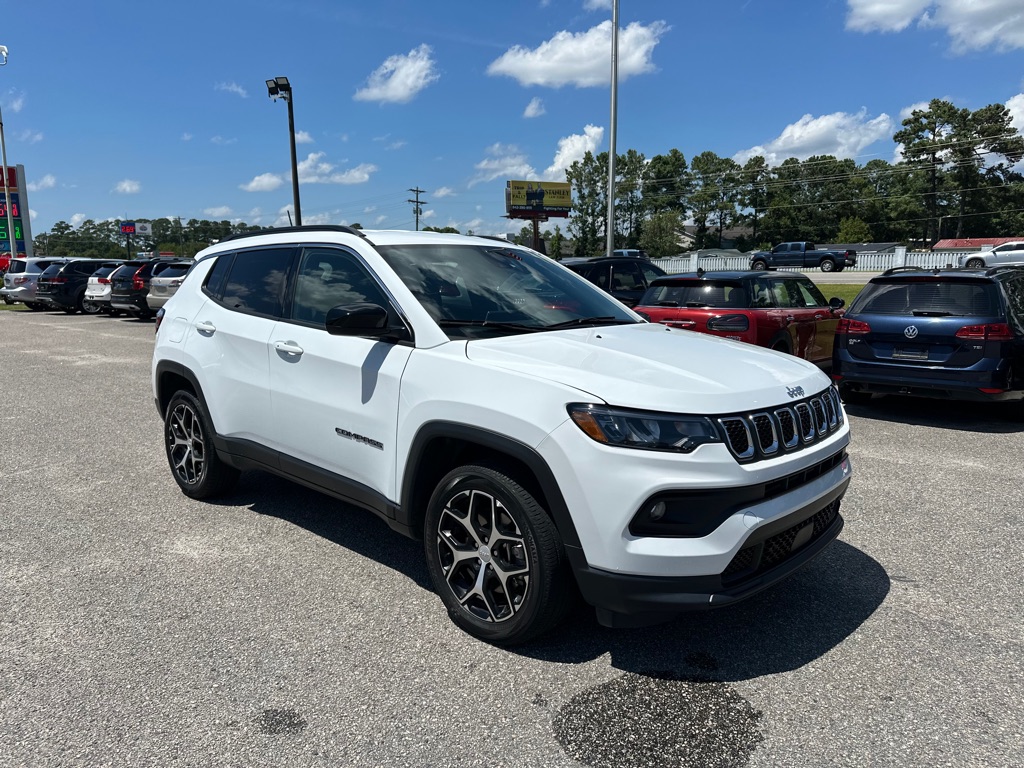 Photo 5 of this JEEP COMPASS